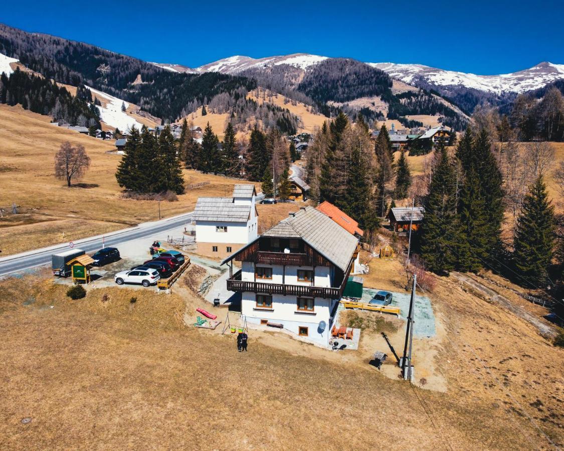 Nockalm Cottage Bad Kleinkirchheim Exterior photo